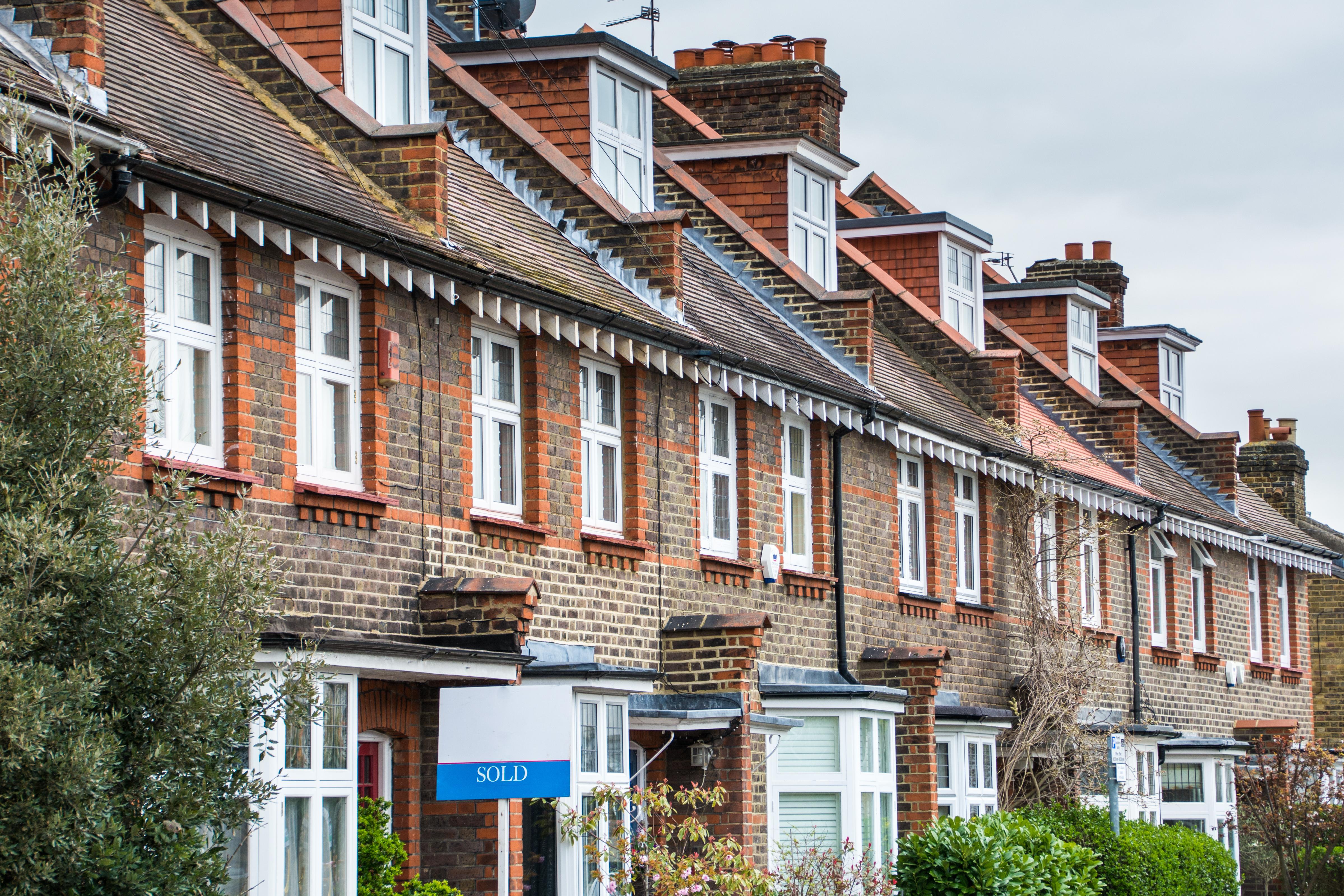 Stuck in the rental trap and can't afford a deposit on your own home? Yorkshire property company could help - Vimarsana News