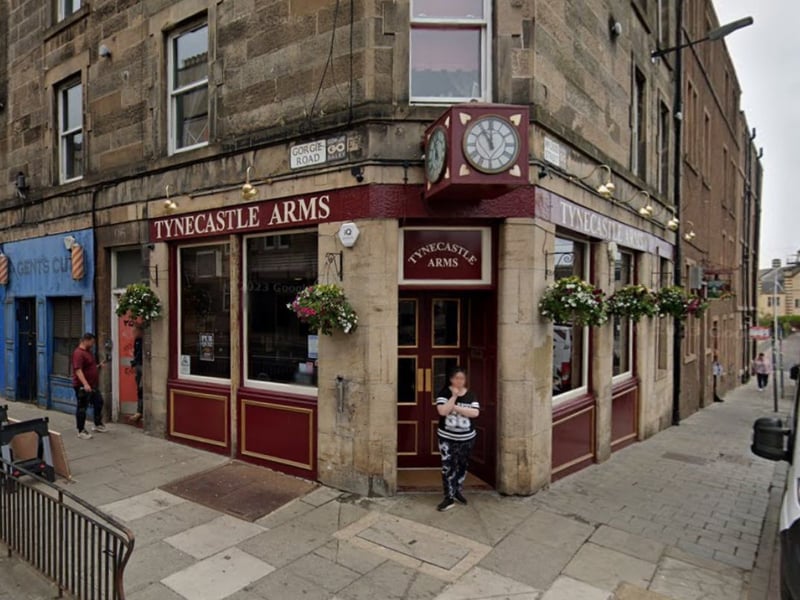Named due to its proximity to the Hearts football stadium, the Tynecastle Arms is a popular choice for supporters of the Edinburgh Club on a matchday. Another pub located on Gorgie Road, it's also only a 19 minute walk to Murrayfield. It's the very definition of a traditional Edinburgh pub, but is welcoming to all - football fans or not, locals or visitors.