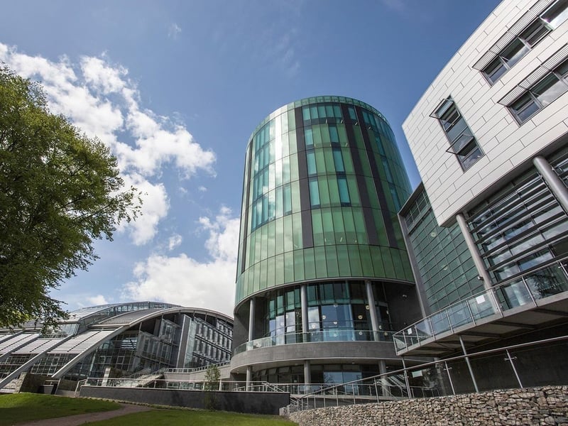 Robert Gordon University, in Aberdeen, is the 10th highest ranked in Scotland. It makes the banding of the 901st-950th best global universities.