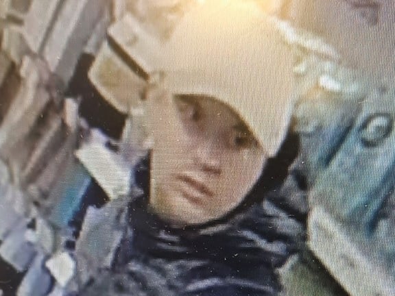Photo LD8137 refers to a theft from a shop in north west Leeds