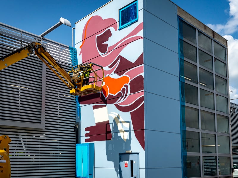 Returning to the festival to welcome those travelling to Aberdeen Airport was local artist KMG. Having been responsible for several pieces around the city throughout the years, this time she focused on four pieces which can be found at the car park of the airport.
