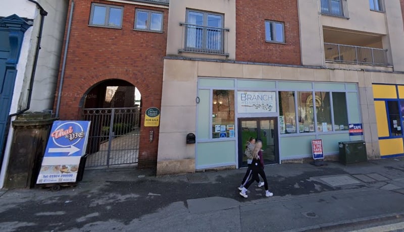 A hidden gem in Wakefield, Thai & Pie is brilliant for those who want a quick take away meal this Father's Day.