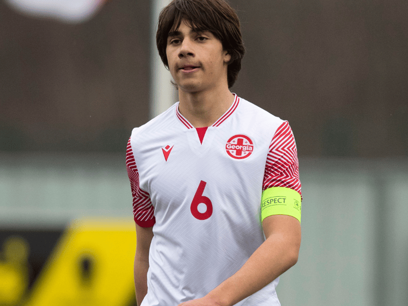 The last few years have proven to be somewhat of a footballing revolution for Georgia thanks to a number of up and coming young talents and FC Basel’s 18-year-old midfielder could be the country’s next breakout star. Capable of picking the right pass at the right time, the teenage midfielder is a talented distributor and has a keen eye for goal. He has been compared to the likes of Spanish midfielder Gavi and German technician Leon Goretzka.