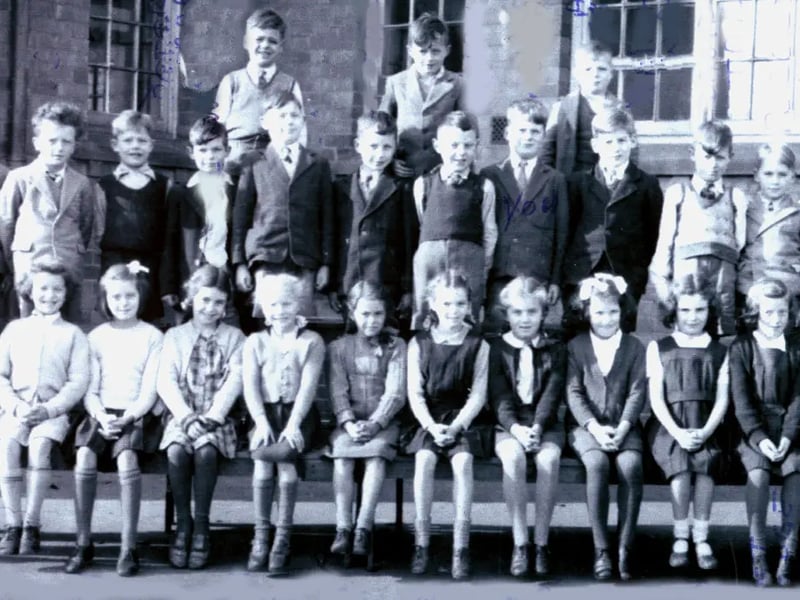Moor End Council School opened in 1909 with accommodation for mixed and infant children. It was reorganised in 1931 into two departments for senior mixed and junior and infant children. The Senior Mixed Department became a separate school in 1945. The school closed in 1954.  Source: The National Archives
