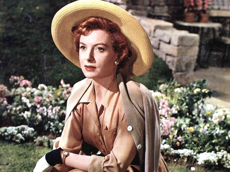 Born in the West End of Glasgow, Deborah Kerr spent the first three years of her life growing up in Helensburgh, where her parents lived with Deborah's grandparents in a house on West King Street.