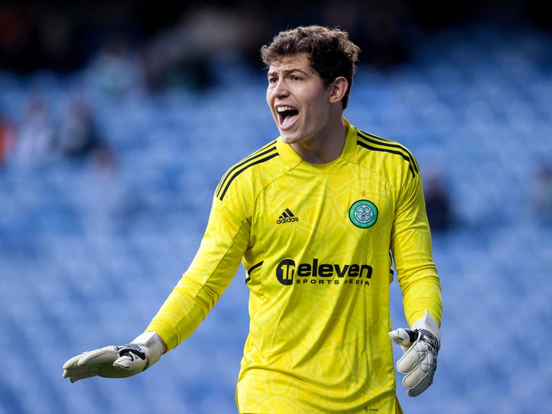 The young goalkeeper is contracted for another two years, taking him up to June 2027.