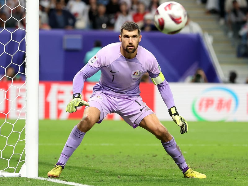 The Australian has a vast amount of experience, having played for Brighton, Arsenal, Lens, and AZ Alkmaar, amongst others. Capped over 100 times by the Socceroos, the 33-year-old is expected to captain his side at the World Cup this summer. Currently with Levante, his contract expires at the end of the season.