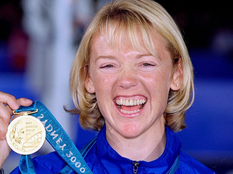 Scottish sailor Shirley Robertson took gold in the Women's Yngling Class in Athen 2004 - four years after her first gold in the Women's Europe Class in Sydney 2000.