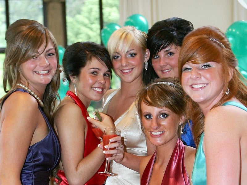 Looks like they were having a great time at their prom night.