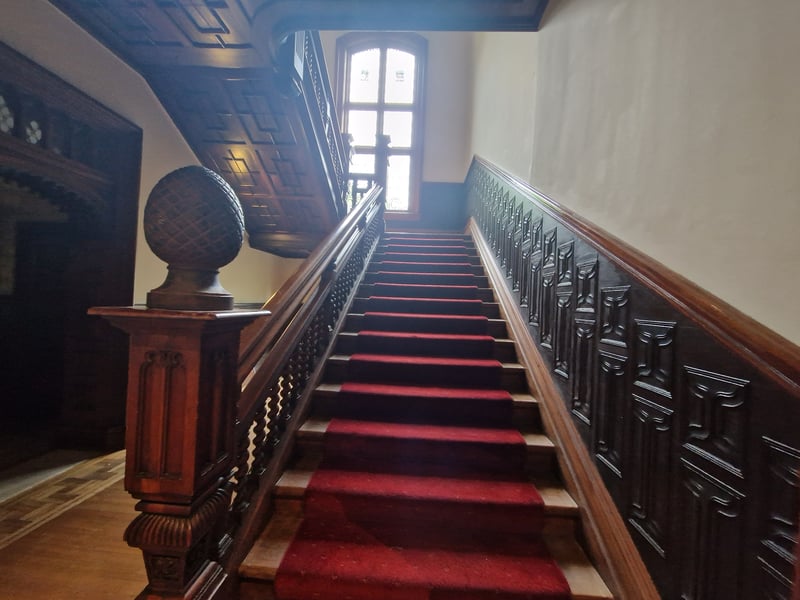 This property is completely unique and it is on the market for £750,000. It is being sold with Property Puzzlers - for more information, visit the website.