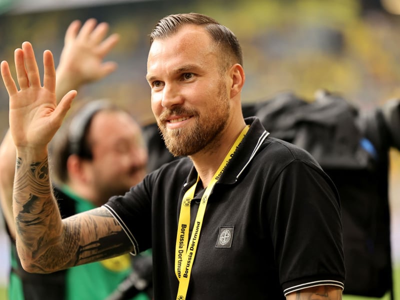The former German international and Dortmund defender admitted to having an affection for the Glasgow club after a visit to a Celtic themed pub. "The people started signing my name. I will never forget that. There is a connection between Celtic and Dortmund supporters" he said.