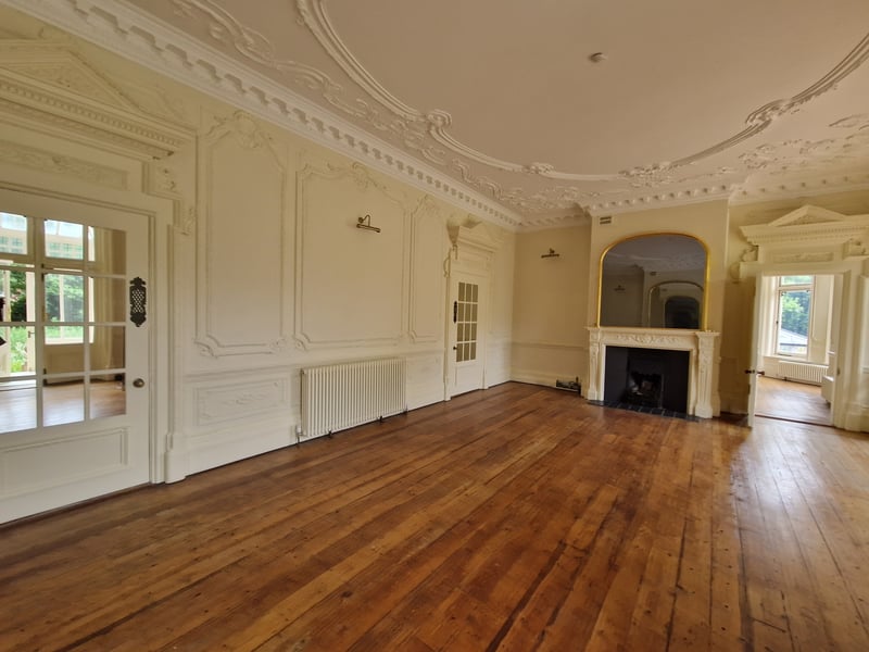 This home has been extensively restored by the current owner and provides ample and flexible accommodation spread over the ground floor, lower ground floor with good natural light in part and the first floor.