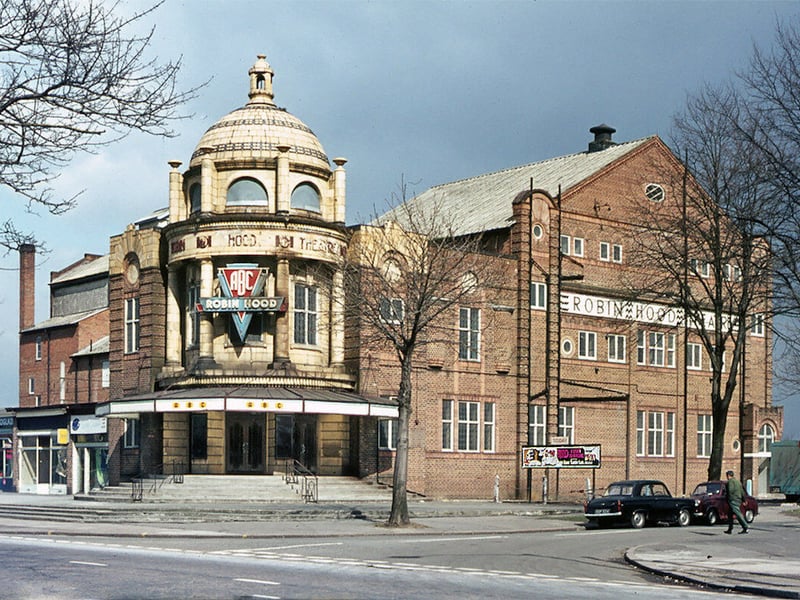 The Robin Hood cinema, near Robin Hood Lane, opened on 26th December 1927 with Ben-Hur. Designed by Harry E. Farmer, it featured a grand domed entrance and Robin Hood-themed interiors. ABC took over in 1929 and owned it until its 1970 closure. Its last ever showing was “Zulu”. The cinema was demolished and replaced by a supermarket, now a Waitrose.