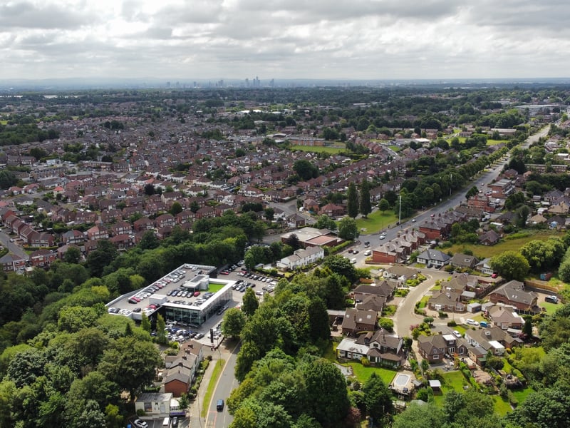 Bury, in Greater Manchester, presents a more affordable alternative to living in the city itself. This city has lower rent and more affordable groceries compared to Blackpool, but slightly more expensive monthly transport passes and food.
The Bury College University Centre, a local partner of the University of Bolton, is based here offering some university-level study. It's also less than an hour to Manchester city, opening up the University of Manchester, Manchester Metropolitan University, or the University of Salford.