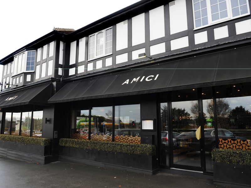 Amici Italian Restaurant, which is located on Harrogate Road, Leeds has a 4.8* rating from 481 reviews. OpenTable says: “A true taste of Italy, relaxing atmosphere and very Italian feel.”