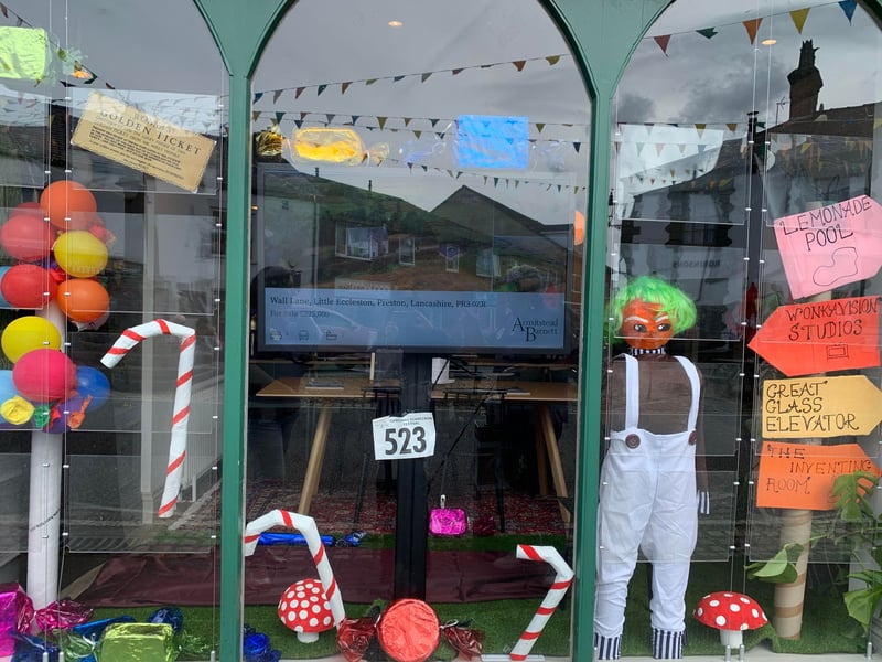 An Oompa Lumpa scarecrow