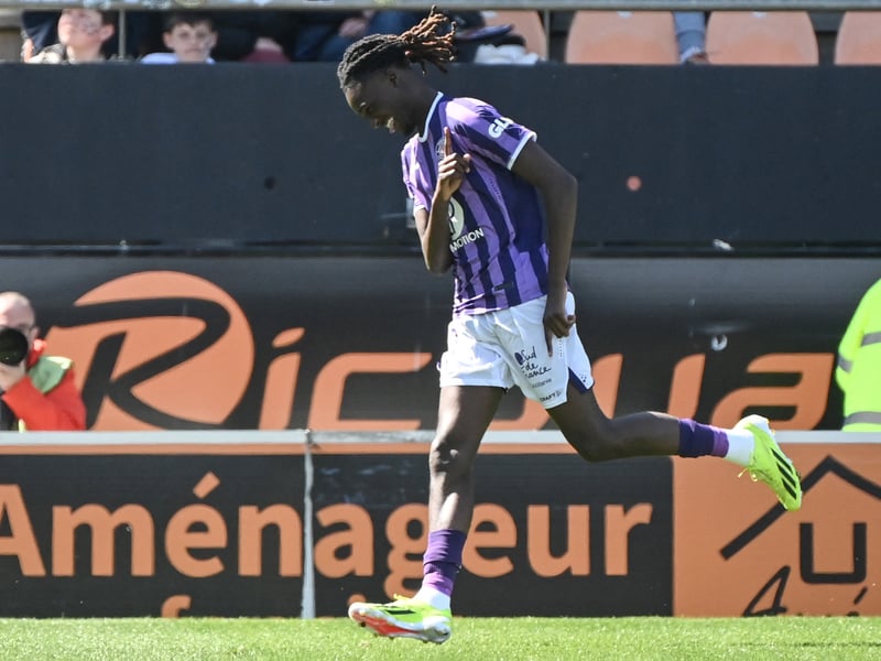 The Pilgrims have welcome Ibrahim Cissoko (Netherlands) on a permanent move while Muhamed Tijani (Nigeria) joins on loan