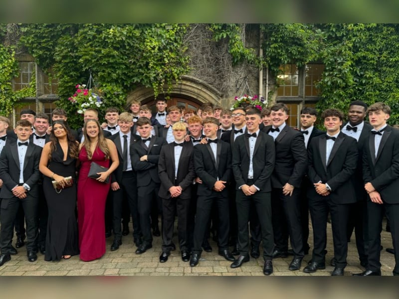 A large group of smart leavers