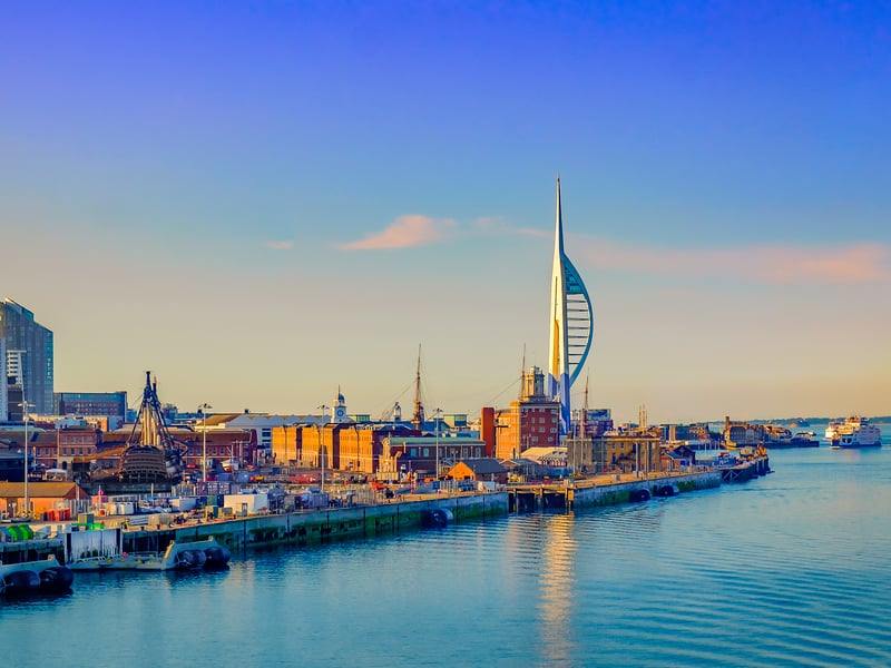 Portsmouth is known for its seafood, especially fish and chips. As a city sat directly on the sea, it prides itself on offering an exceptional chip dinner. The city is full to the brim with classic chippies as well as the popular fish market which is really popular with tourists - there is also a cockle bar near Gunwharf Quays which serves up fresh fish delicacies, Portsmouth is certainly a fish-lover city.