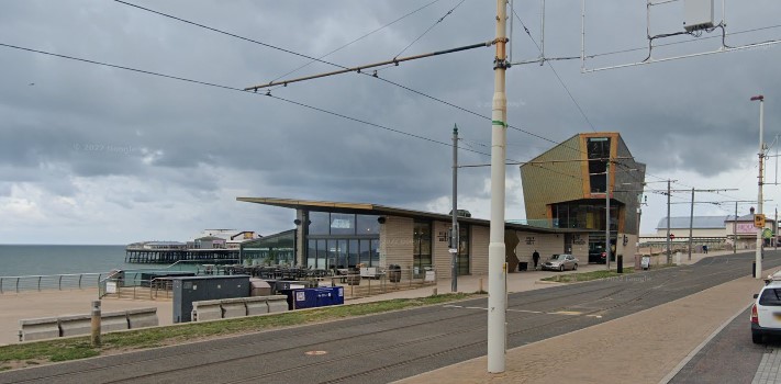 Promenade, Blackpool, FY1 1AP | 4.3 out of 5 (2,090 Google reviews) | "Great Pizza and stunning views."