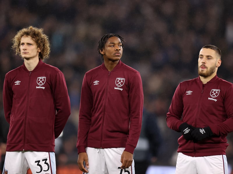 A surprise face in the Pompey side at Gosport as former West Ham and Man City aims to earn a Fratton future. Up to the defender how that goes from here.