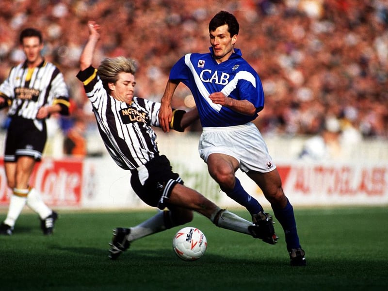 With all due respect, the 1996 cover is probably the one and only time a Notts County and Brescia player will adorn the cover of the EA Sports game. It gets better, we promise.
