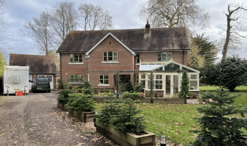 The listing says: "A high specification 6 bedroom detached home constructed in 2000 offering spacious, light accommodation in excess of 3400 sq ft. Situated in a large private plot of approx." 