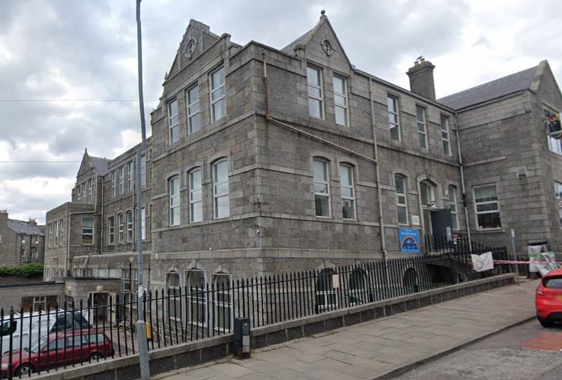 Ferryhill is a primary school just south of the city centre.
In the 2022/23 school year, it also had an average of 85% of its pupils meet the target levels.