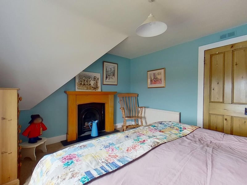 Accommodation comprises three or four bedrooms, a substantial sitting and dining room, two bathrooms, a utility room and a dining kitchen. Contact R & R Urquhart.