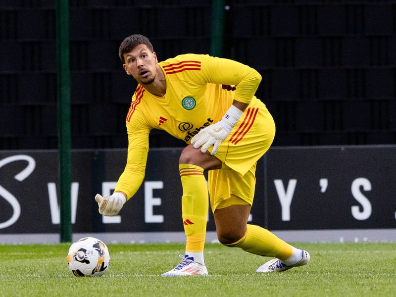 Signed on loan by Genoa on Tuesday just six months after leaving Celtic to sign for Rapid București, Siegrist struggled to make an impact during his two season stay at the club. The Swiss goalkeeper began his career at Aston Villa in 2012, where he helped the club to the reach the final of the 2009–10 FA Youth Cup.