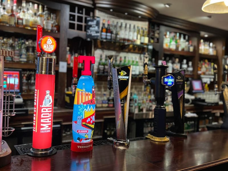 The Islay Inn is a traditional Scottish pub only a short walk from Kelvingrove Bandstand with the pub sitting on the corner of Argyle Street. Head here for pints and great pub grub. 1256-1260, Argyle St, Glasgow G3 8TJ.