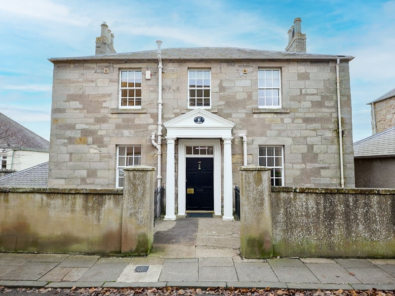 This is a beautiful Georgian four-bedroomed townhouse set in the heart of the popular Borders community of Kelso, with outstanding views out over the River Tweed. It was built as the town’s Dispensary Hospital by the Earl of Haddington in 1777.
