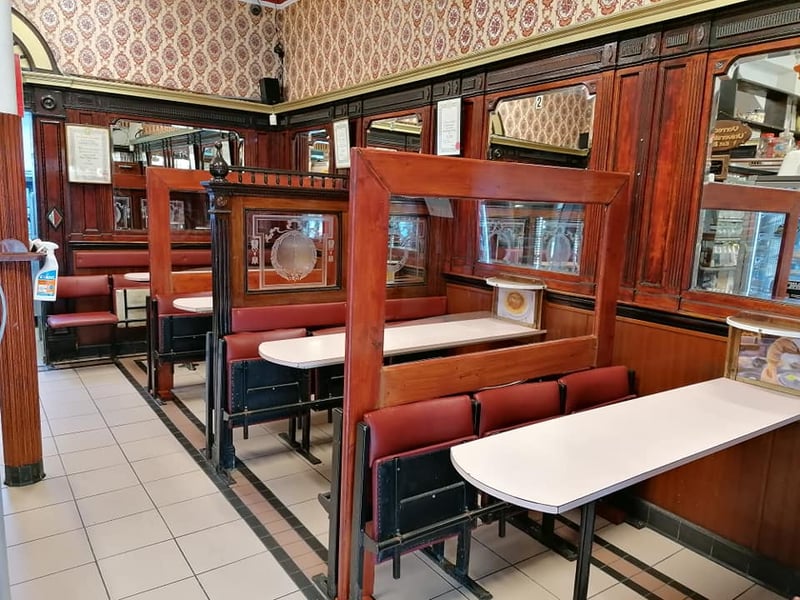 This Glasgow west end institution featured in Anthony Bourdain Parts Unknown, which has had a resurgence due to streaming on Netflix.