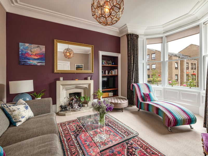 The interior of the house has been beautifully restored by the
current owners to form a bright modern family home in move-in condition.