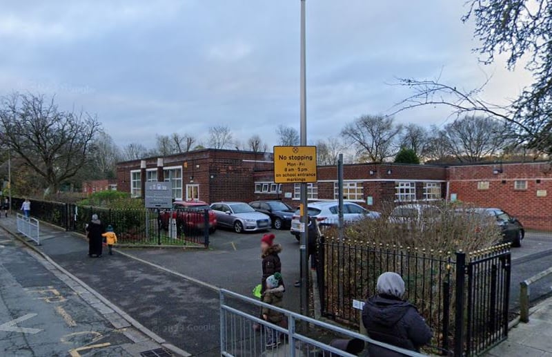 Gatley is a primary school in the Cheadle area of Stockport, Greater Manchester. It has a roll size of 579.
According to School Guide’s data, most recently 95% of its pupils who sat their SAT exams met the expected standard in reading, writing and mathematics, while 43% were performing at a higher level. It is rated ‘outstanding’ by Ofsted.