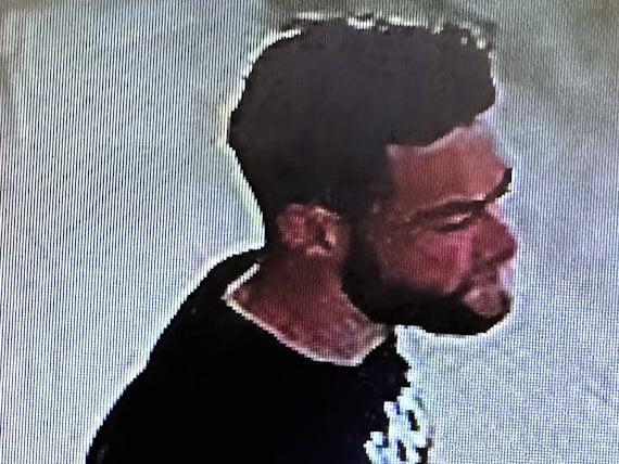 Photo LD8520 refers to a theft from a shop