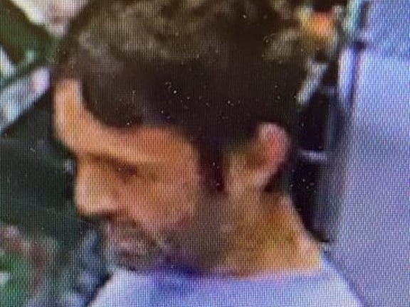 Photo LD8547 refers to a theft from a shop