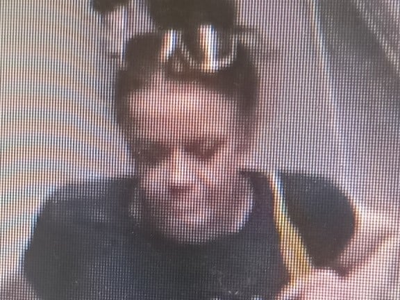 Photo LD8518 refers to a theft
