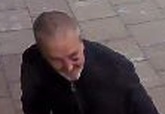 Photo LD8545 refers to a theft from a person