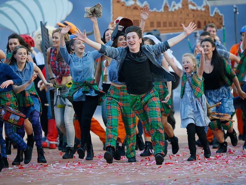 The opening ceremony had a cast of thousands.