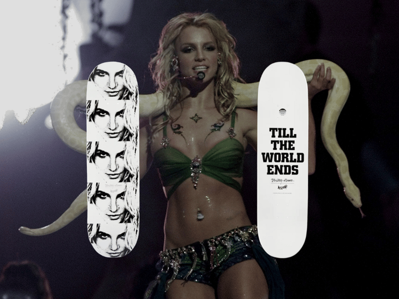 Deck comes with complimentary grip tape.