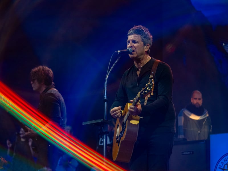 Noel Gallagher and his High Flying Bird delivered a setlist starting from the elder brother's newest album and working its way backwards to his very first singing credit in Oasis "Don't Look Back In Anger". Less than a month later, the Britpop band announced their reunion.