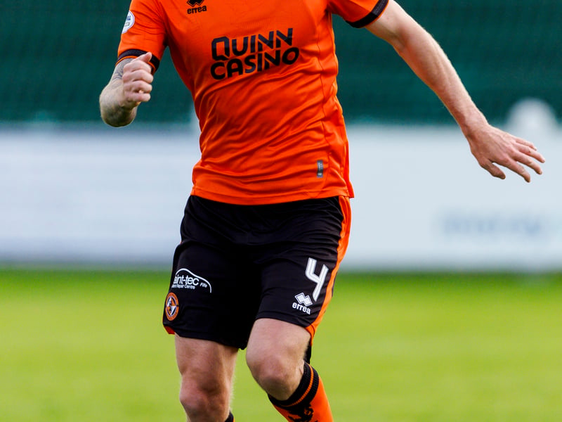 The Quinn Casino sponsor is too big for starters. Errea are pretty solid at making interesting kits (see Middlesbrough's recent designs) but this is unimaginative. It isn't ugly, but it's no more than 4/10.