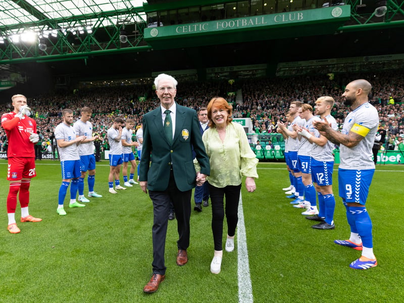 Lisbon Lion Jim Craig enters the field to unfurl the league winners flag.