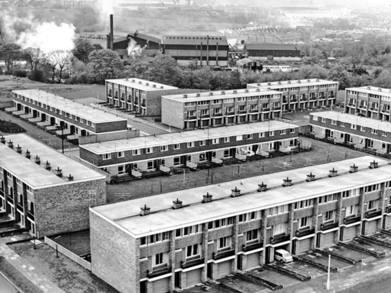 The Winn Gardens estate, Middlewood, with Clay Wheels Rolling Mills in the background, in May 1965