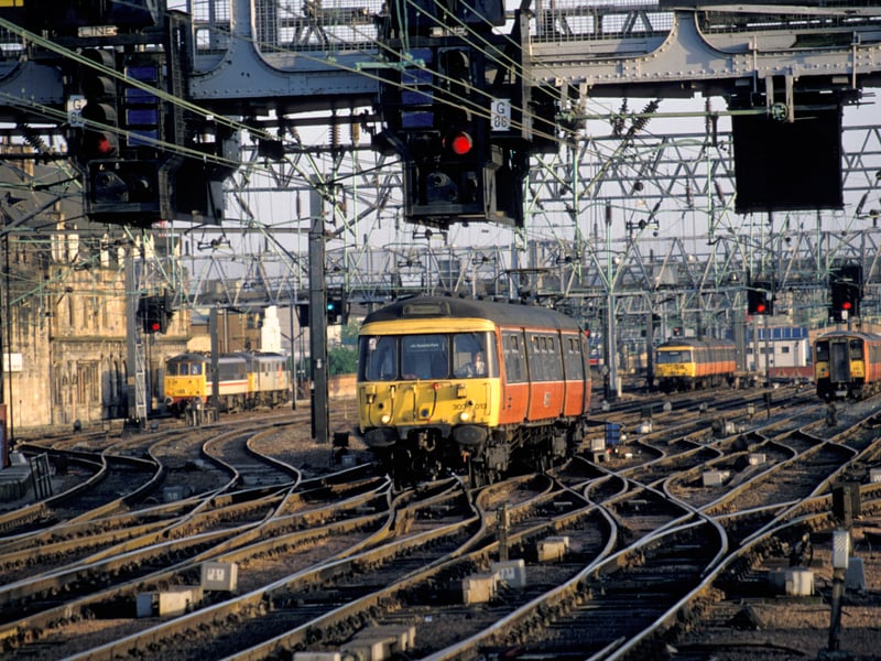 Throat of Glasgow Central station looking south with Strathclyde Passenger Transport services in the picture in 1993.