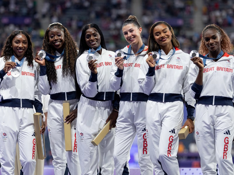 The quartet were silver medals winners for Women's 4x100m Relay in Athletics.