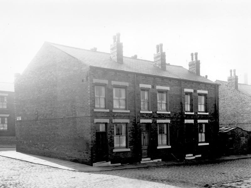 Three houses which were part of Sheepscar View pictured in September 1958.