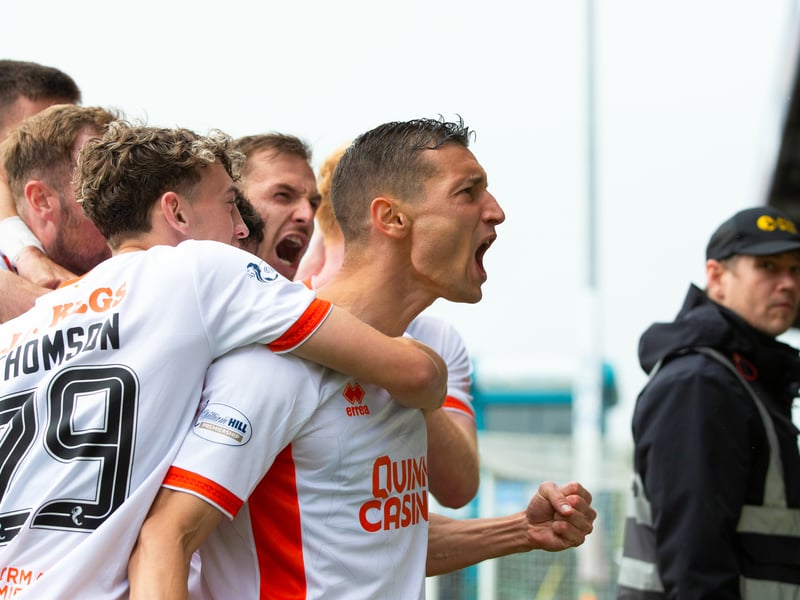 The newly promoted side are one of the favourites for relegation, despite their unbeaten start to the campaign. They have title odds of 1000/1.