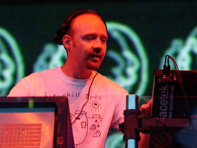 Having gained widespread recognition with his 1999 album "Keep It Unreal," which included the popular track "Get a Move On," the ever popular Mr Scruff is set to perform at Esquires in Bedford on December 7 2024.